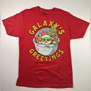 Star Wars Baby Yoda T Shirt Mens Red Short Sleeve Christmas Holiday size Medium‎